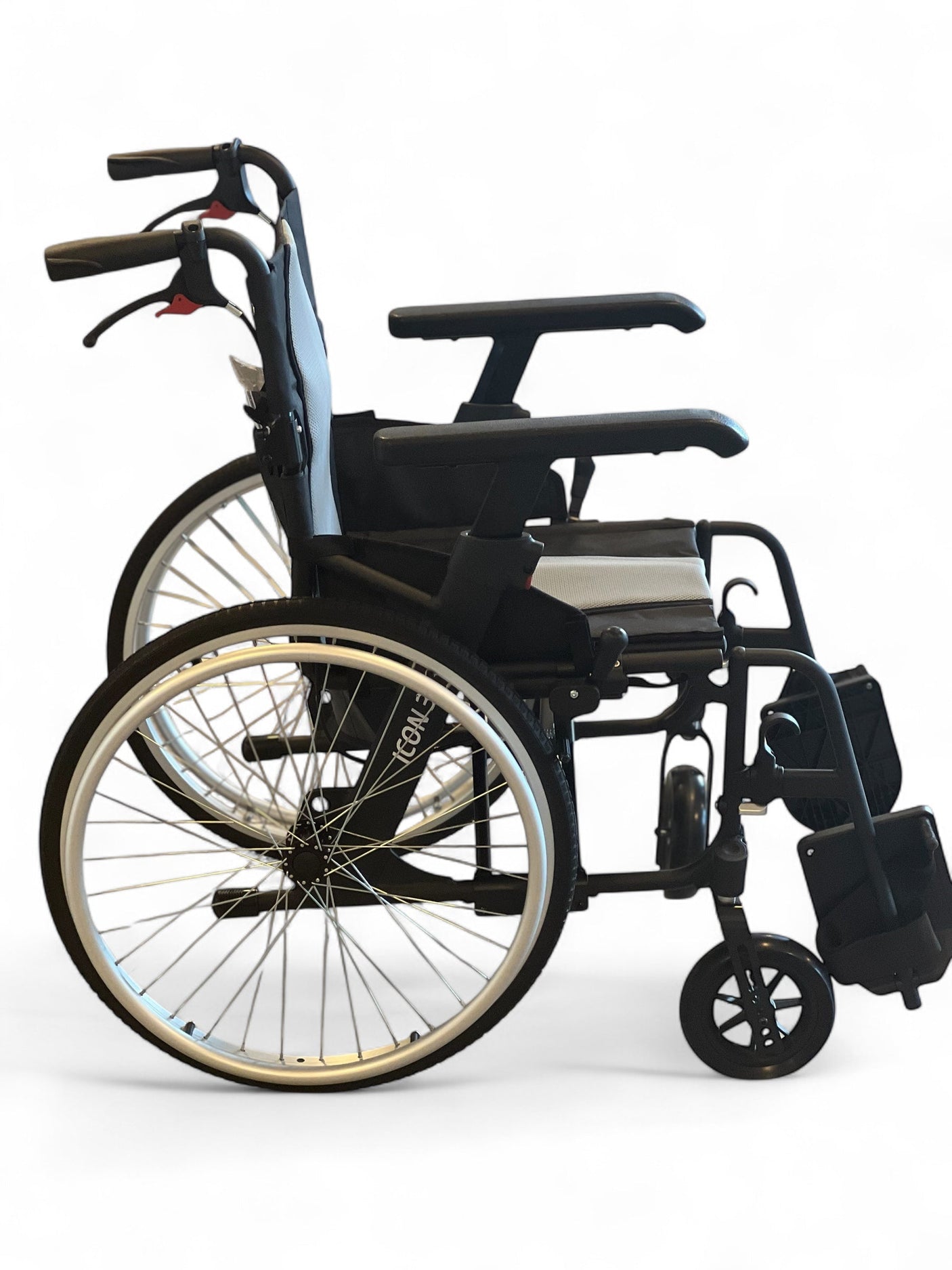 "ACTIVE ICON35" - ULTRA let rejse kørestol. Smart& foldbar. Kun 9 kg! - Seniorpleje - Kørestole - Rehasense - RHS - RWL35D4IB3 - 45 cm -