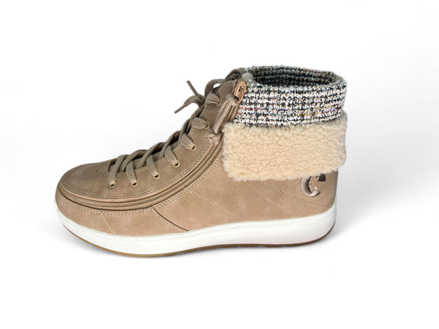Comfort Cuff Sand – Ekstra brede lynlåssko i ruskind til kvinder. Varm model. NYHED! - Seniorpleje - lynlåssko - BILLY - BW23358 - 230WDR(38) - 38 (BRED) -
