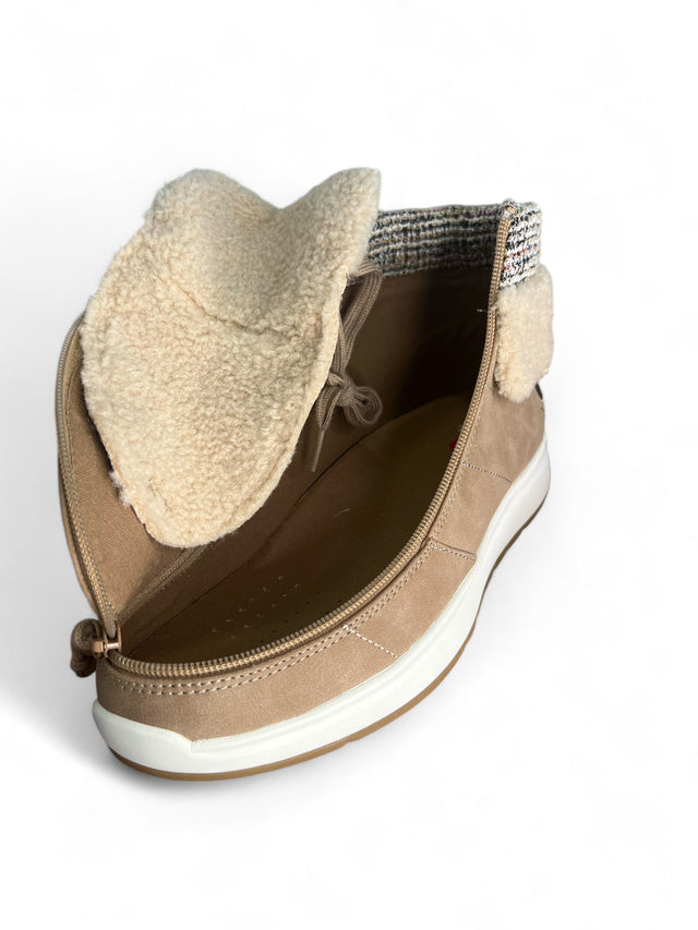 Comfort Cuff Sand – Ekstra brede lynlåssko i ruskind til kvinder. Varm model. NYHED! - Seniorpleje - lynlåssko - BILLY - BW23358 - 230WDR(38) - 38 (BRED) -