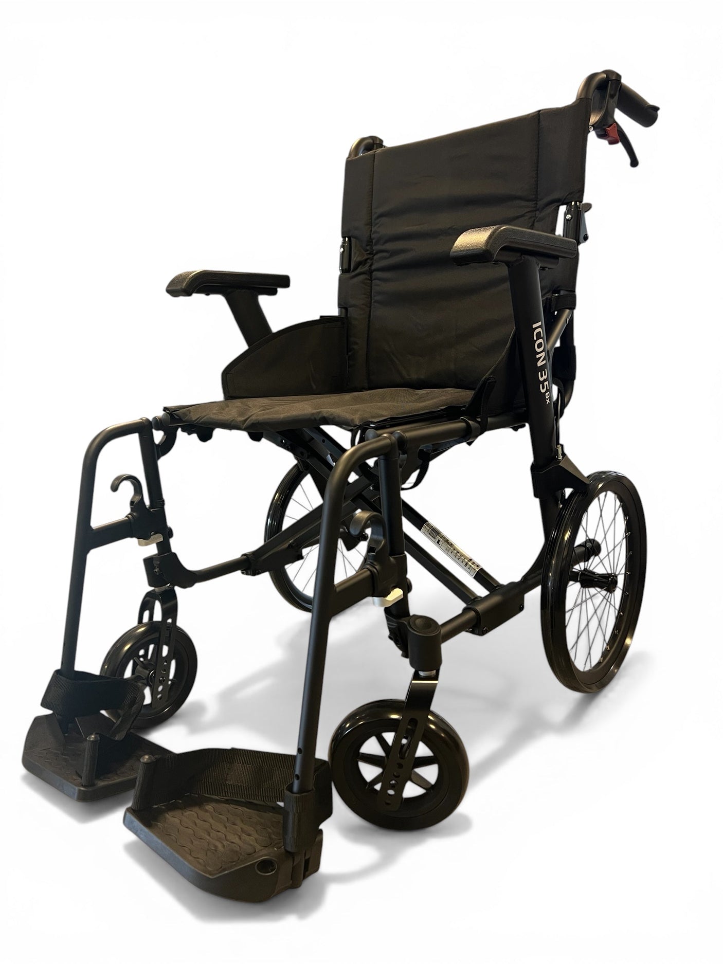 “TRAVEL - LIGHT” ICON35 letvægts rejse - kørestol (8,2 kg). Foldbar & fylder minimalt. - Seniorpleje - Kørestole - Rehasense - RHS-RWB35D4IB0 - - 45 cm -