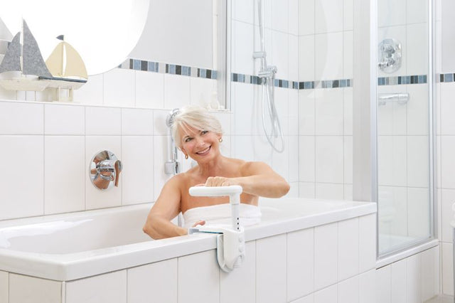 "Hugo" Badekarhåndtag - for maxsimal sikkerhed & tryghed i badet! Justerbar & enkel. - Seniorpleje - Håndgreb til badekar - Seniorpleje - RST-HUGO1000 - - -