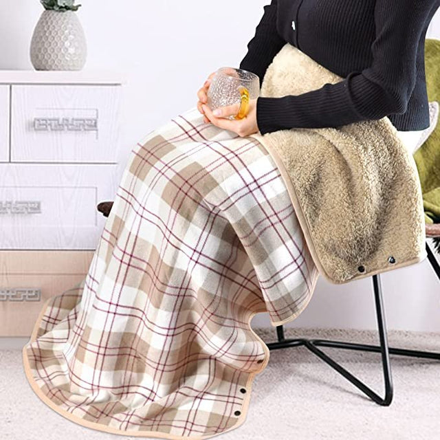 Varm indendørs hygge poncho - One size. Blød & lækker fleece med knapper. - Seniorpleje - Poncho - Seniorpleje - SPL-SHEP-01 - - -