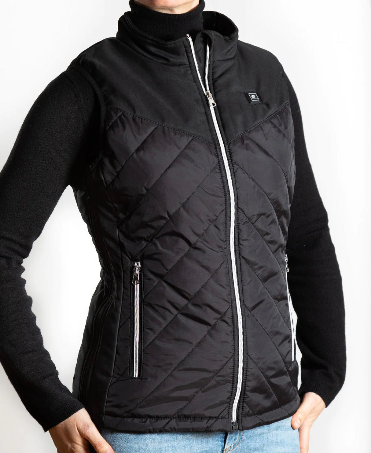 "WARM ME" Opvarmelig vest til Kvinder - Trådløs varme og stilfuld komfort, inkl powerbank - Seniorpleje - overtøj - OUTCHAIR - OUT-8001 - S/M - -