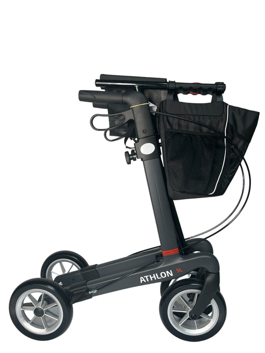 “ATHLON SL”, kulfiber rollator - Super lækker, smart og ultra let. Vejer kun 5,1 kg - Seniorpleje - Udendørs rollatorer - Rehasense - RHS-CRWRM550UP - Rød med bløde hjul -55 cm. -