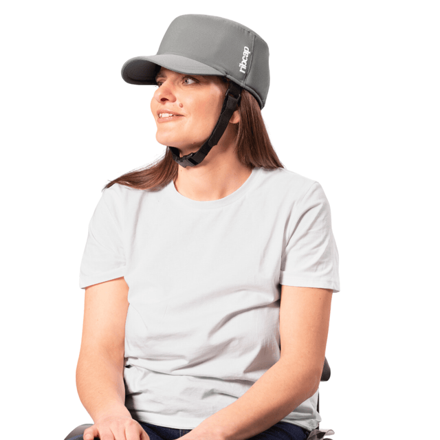 "BOWIE" RIBCAP - Hovedbeskyttelse CE + MDR godkendt. NYHED! - Seniorpleje - Hovedbeskyttelse - Ribcap - RIB-RIBBOWDGRYSM-01 - Small - -