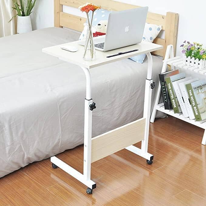Højdejusterbart bord til seng, pc og sofa. Klassisk design (40 x 60cm). Hvidt - Seniorpleje - Sengebord - Seniorpleje - SOGAMZ - - -