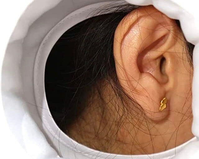 Hovedpude med hul til øret -Blød & perfekt til at sove på siden. Trykaflastende! - Seniorpleje - Hovedpude - Seniorpleje - SPL-Ortop-01 - - -